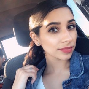 Meet your Posher, Jacqueline